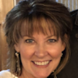 Meet your Posher, Lynn